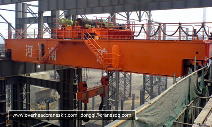 Foundry overhead crane